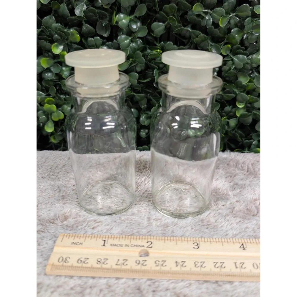 Vintage‎ Set of 2 TC Wheaton Glass Apothecary Jars USA Mold 34 58 Plastic Lids